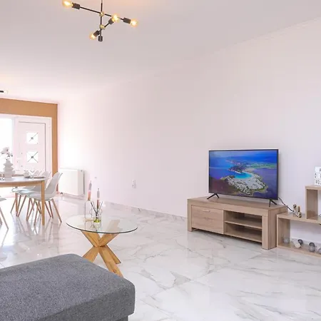 Casa Di Pietra Apartment *